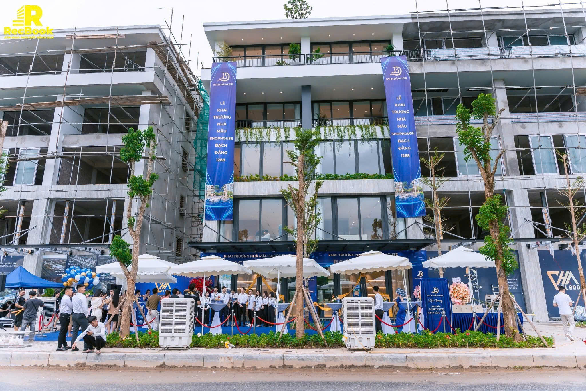 Tổ chức Lễ Khai Trương nhà mẫu ShopHouse